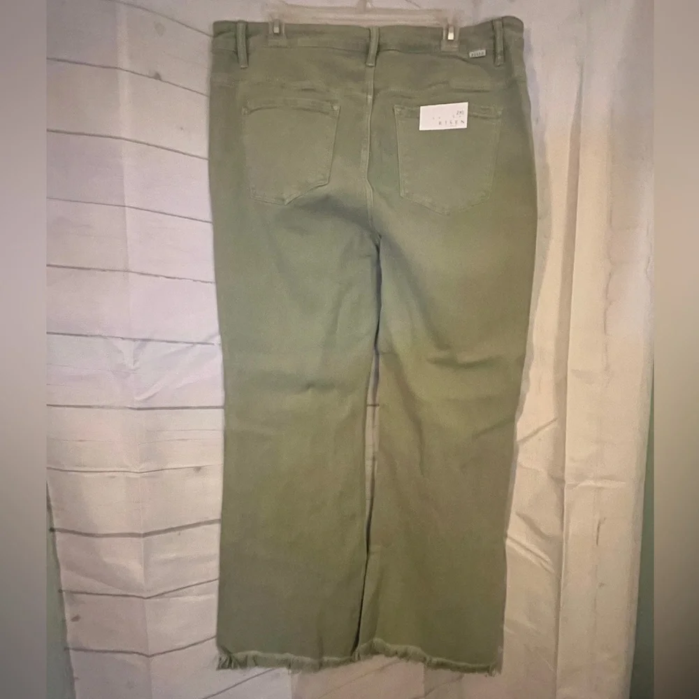 NWT Jeans. Risen Los Angeles. - Picture 8 of 9